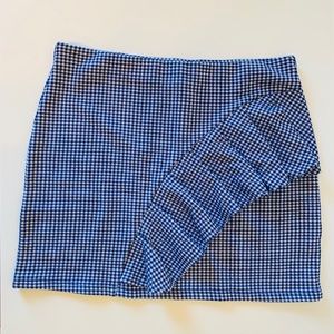 Topshop Gingham Ruffle Skirt sz 10 (Runs Large)
